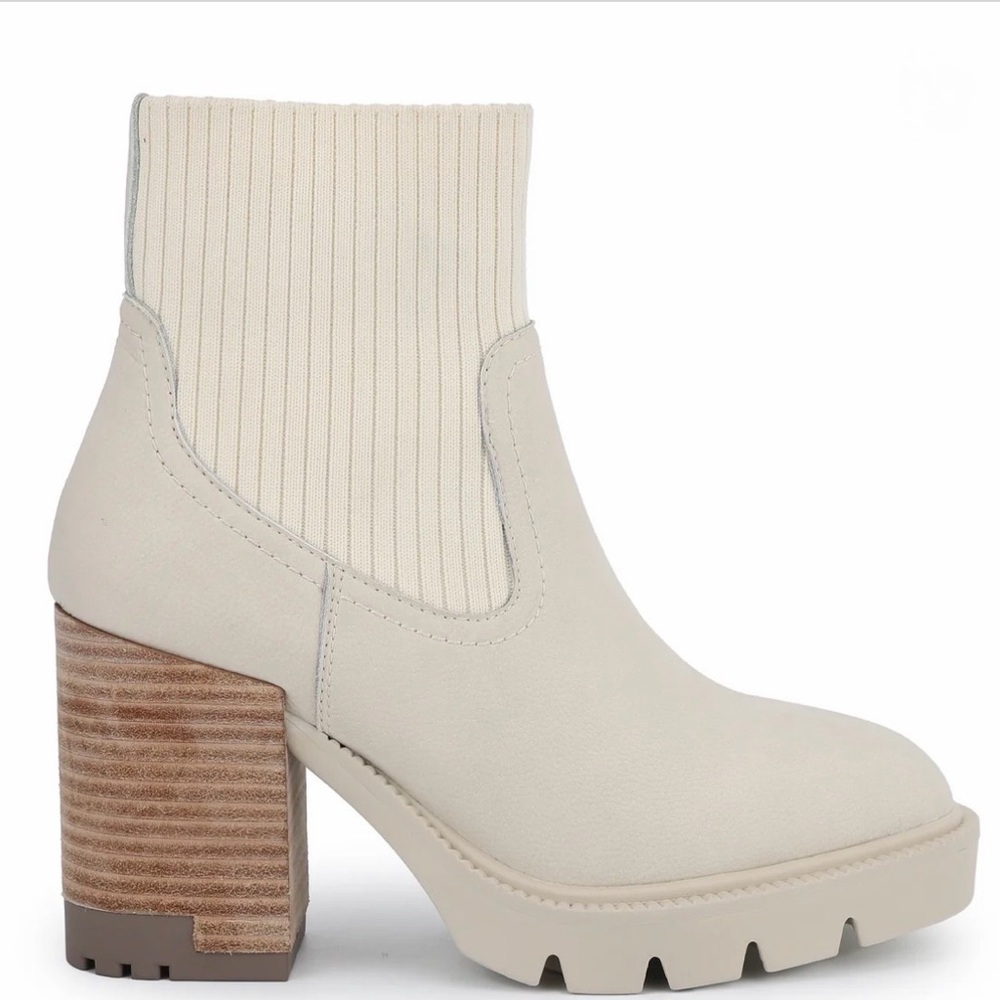 Vintage Havana Off White Heeled Boots